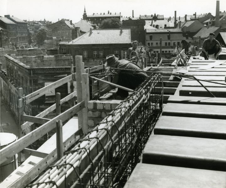 Datei:AOK Neubau 1954010.jpg