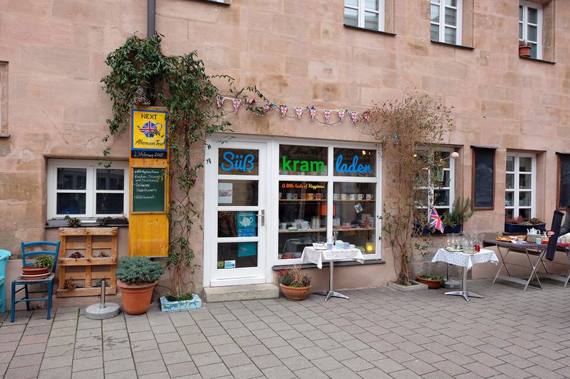 Datei:Süßkramladen Feb 2018.jpg