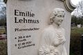 Emilie Lehmus Gedenkstein mit Hinweis Mrz 2020 2.jpg