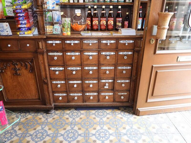 Datei:Mohren-Apotheke 06.jpg