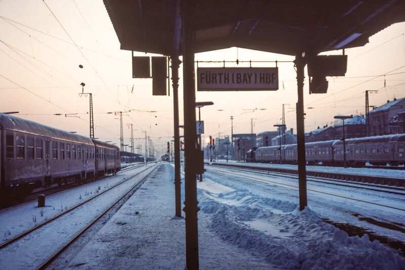 Datei:NL-FW 05 0115 KP Schaack Fürth Hauptbahnhof 11.2.1985.jpg