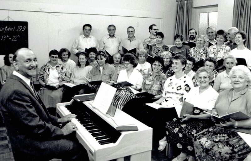 Datei:St Kirchenchor Chorprobe 1992.jpg