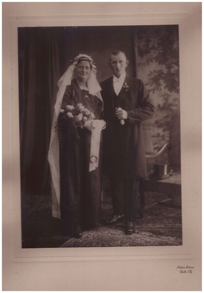 Datei:Atelier Schran Hochzeitsfoto.jpg