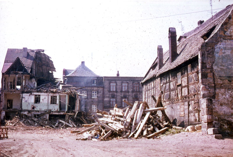 Datei:Gänsbergabriss Geleitsgasse 1971 img001.jpg
