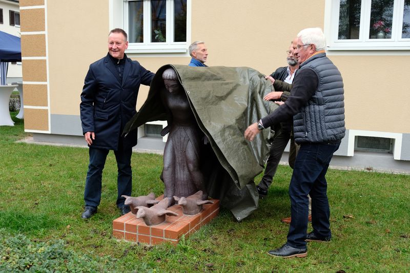 Datei:Enthüllung Maya Kunstmann DSCF0387.jpg