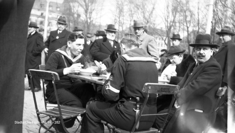 Datei:NL 71 - 282 Fürther Freiheit.jpg