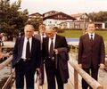 Fürther Delegation auf dem Weg zur Beerdigung von Prof. Dr. Hermann Glockner am Chiemsee, rechts im Bild CSU-Stadtrat Abraham, Aug. 1979