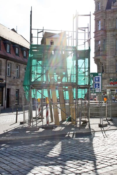 Datei:Renovierung Schiefer Turm 2006.jpg