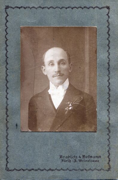 Datei:Brabletz & Hofmann Weinstraße.jpg