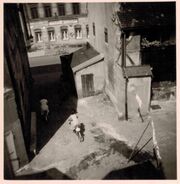 Fraveliershof Stadt New York.jpg