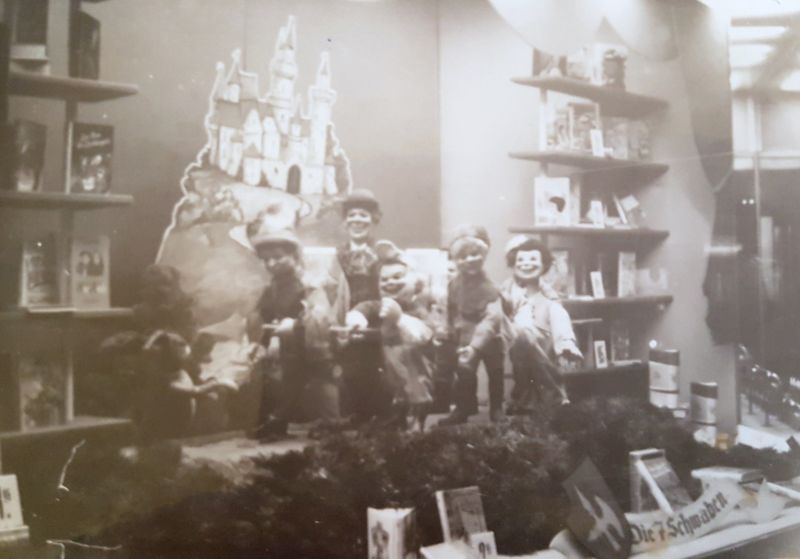 Datei:Bilka Schaufenster III.jpg