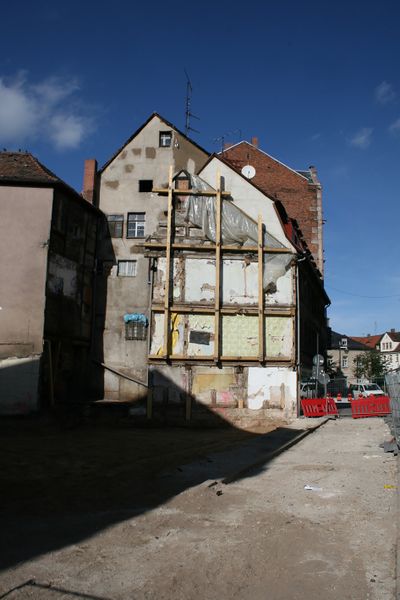 Datei:Ludwig-Erhard-Straße 13.jpg