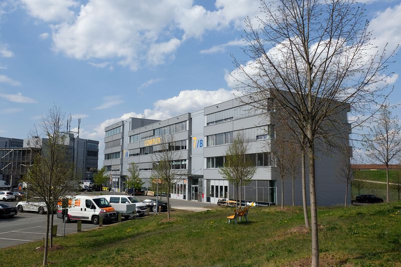 Datei:Complex April 2020 3.jpg