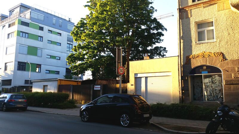 Datei:Flößaustraße 94-96-98-120.jpg