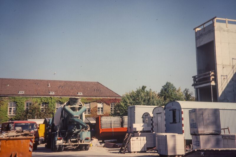 Datei:NL-FW 05 0412 KP Schaack Krankenhausgelände 01.10.1985.jpg