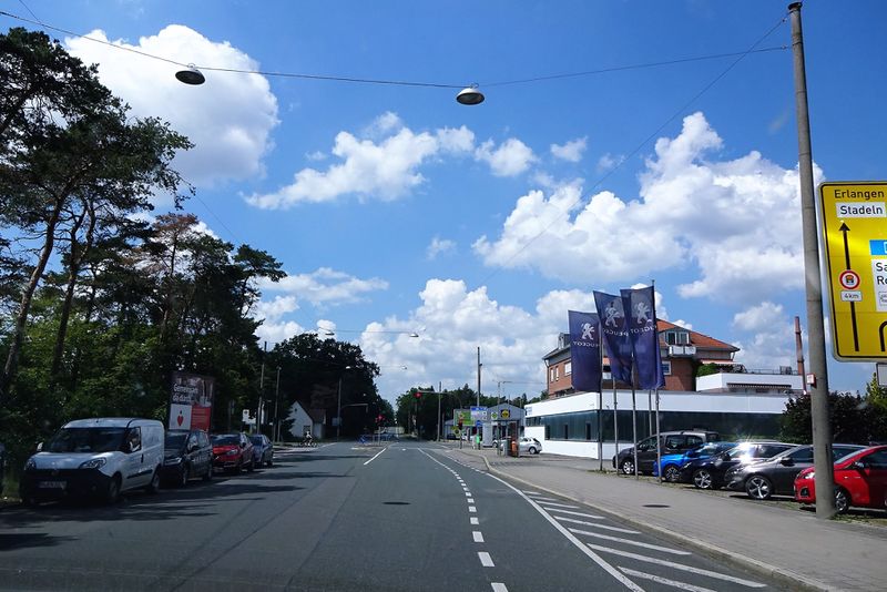 Datei:Erlanger Straße Richtung Norden 2.jpg