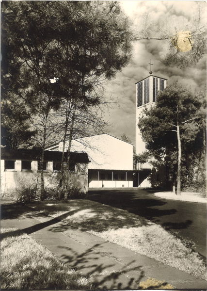 Datei:Postkarte Wilhelm-Löhe-Gedächtniskirche (1).jpg