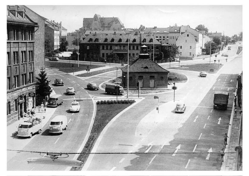 Datei:Uhrenhäusla Erlanger Straße.jpg