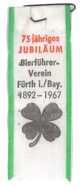 Datei:Anstecker 75 Jahre Bierführer.jpg