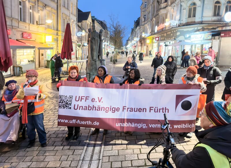 Datei:UFF Kundgebung Nov 2025.jpg