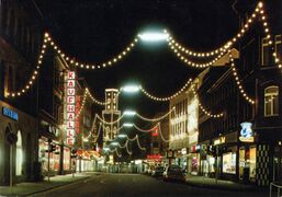 AK Schwabacher Straße Nachtaufnahme.jpg