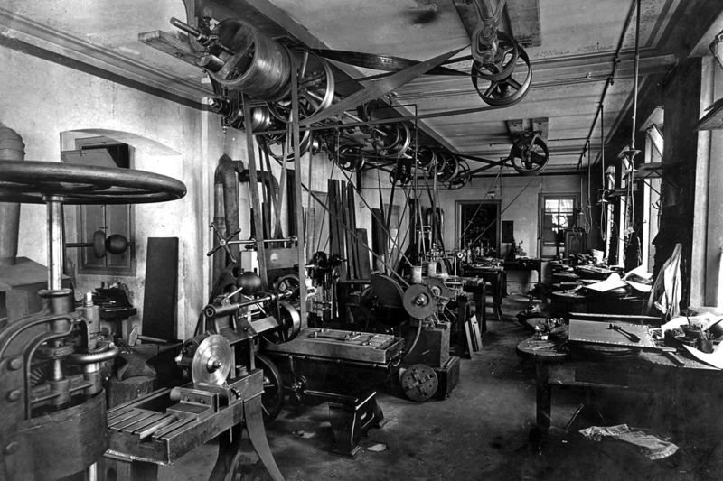 Datei:Hoefer & Sohn Fabrikation.jpg