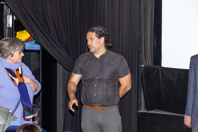 Datei:Jesse Freemann April 2025.jpg