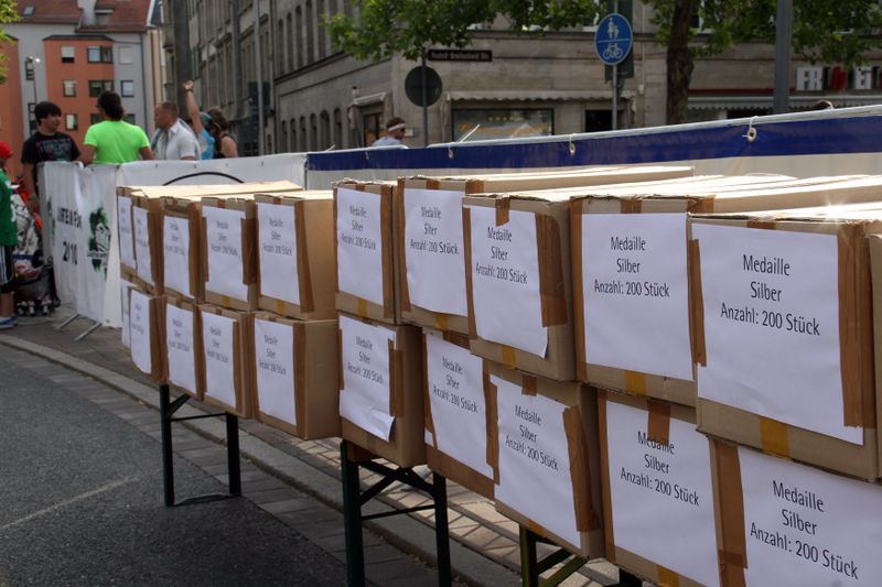 Datei:Metropolmarathon 2012 24 Juni 1.jpg