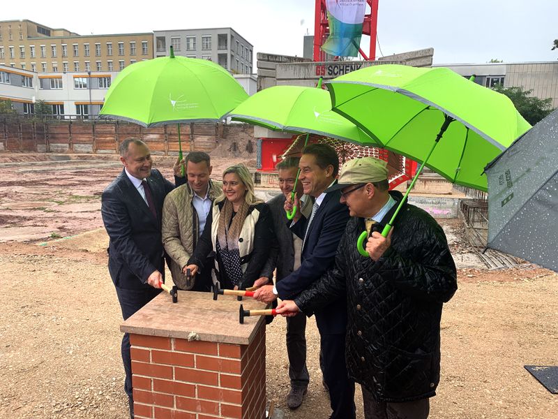 Datei:Grundsteinlegung Psychiatrie Fürth 1.jpg