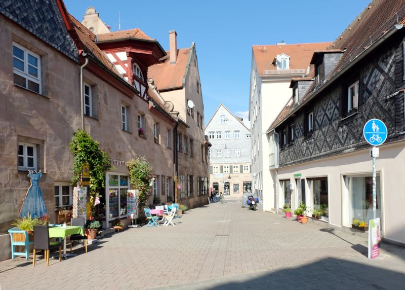 Datei:Schwammbergerstraße Sept 2017.jpg