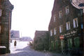 Bergstraße 29, Ehem. Gaststätte "Zum letzten Heller", im Hintergrund links Markgrafengasse 1. Aufnahme von 1973