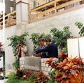 Grundsteinlegung für den Neubau hinter dem Klinikumsgebäude von 1931 mit dem OB Uwe Lichtenberg, Juli 1984