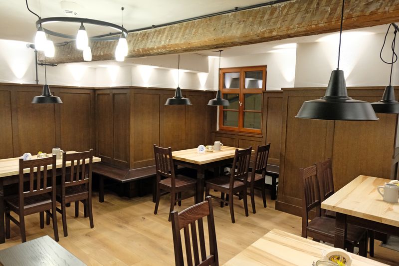 Datei:2019 02 09 Grüner Baum Pre-Tasting 1.jpg