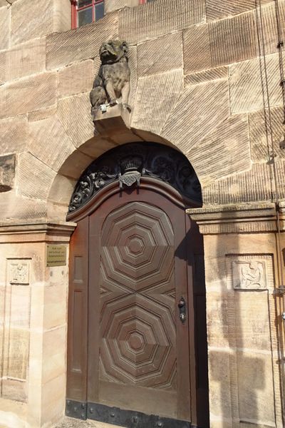 Datei:Feuerwache Eingang 2020.jpg