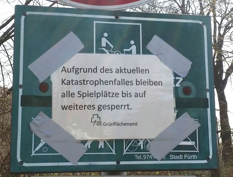 Datei:Spielplatzsperre II.jpg