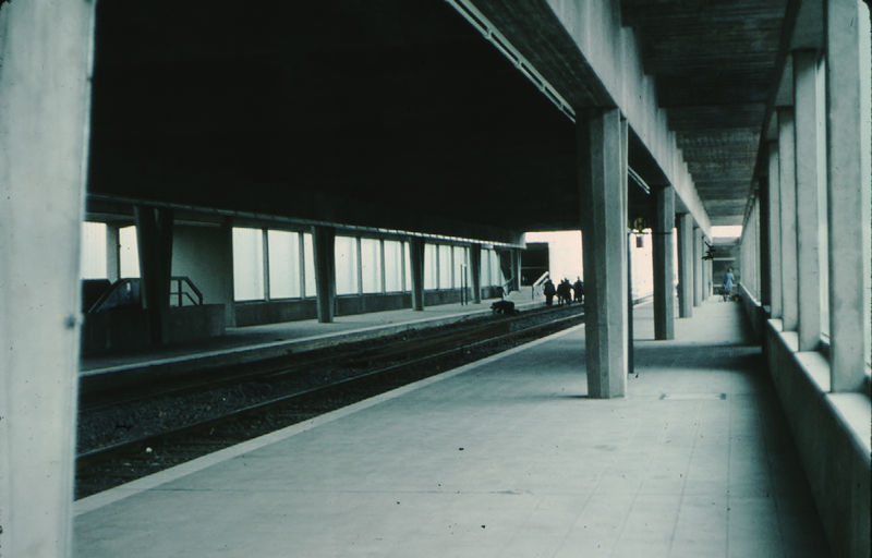 Datei:U-Bahnhof Stadtgrenze 1.jpg