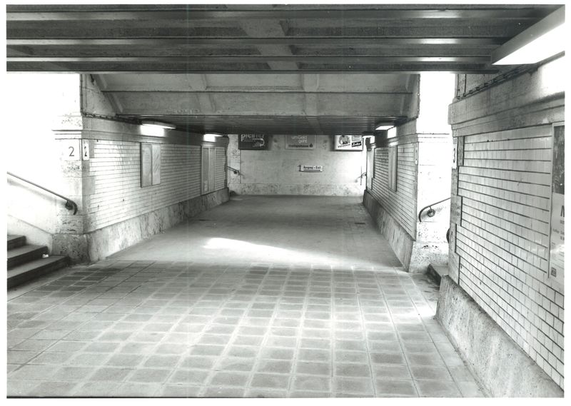 Datei:Hauptbahnhof 1982 (9).jpg