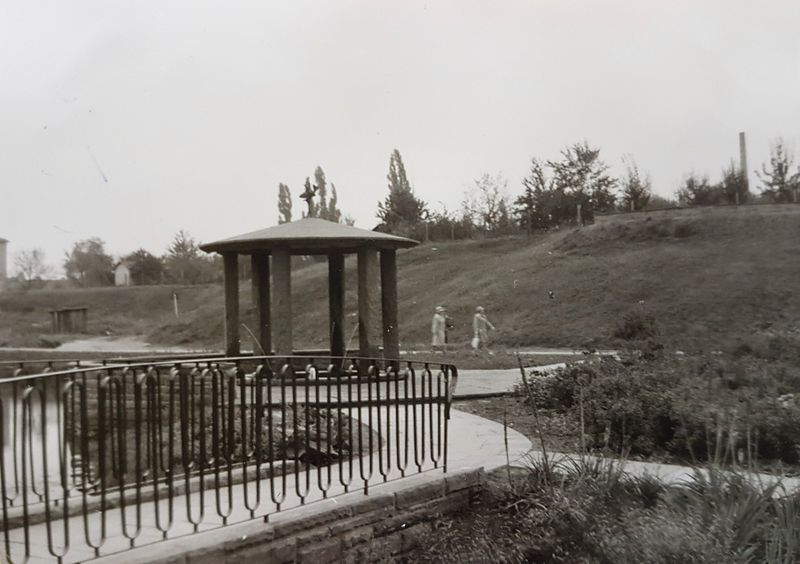 Datei:Kleine Mainau 10101961 2.jpg