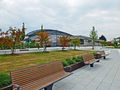 Julius-Hirsch-Sportzentrum - Blick von der Grünanlage am Parkplatz, 2017