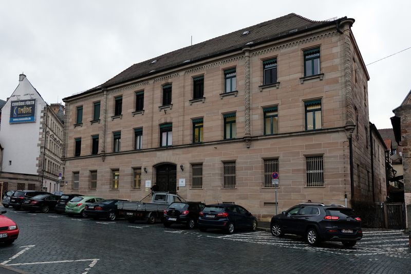 Datei:Helmplatz 1 2019.jpg