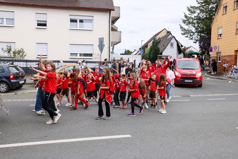 Datei:Festzug Stadeln Aug 2024 18.jpg