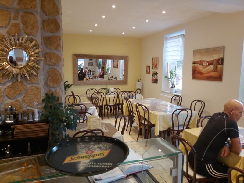 Datei:Innenraum da Michele 4.jpg