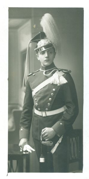 Datei:Ludwig Schildknecht als Königs-Ulan.jpg