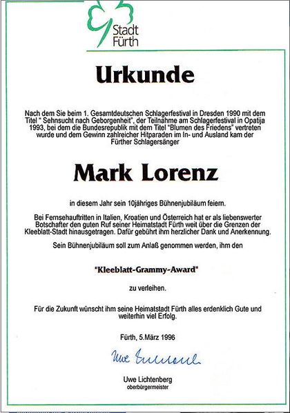 Datei:Kleeblatt-Grammy-Award 1996.jpg