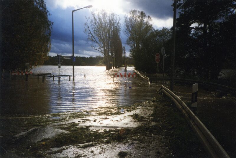 Datei:NL-FW 09 KP 497 Hochwasser Stadeln 1998.3.jpg